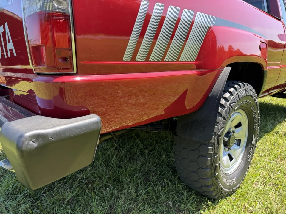 1988 Toyota Hilux 4th Gen - Image 16 of 24
