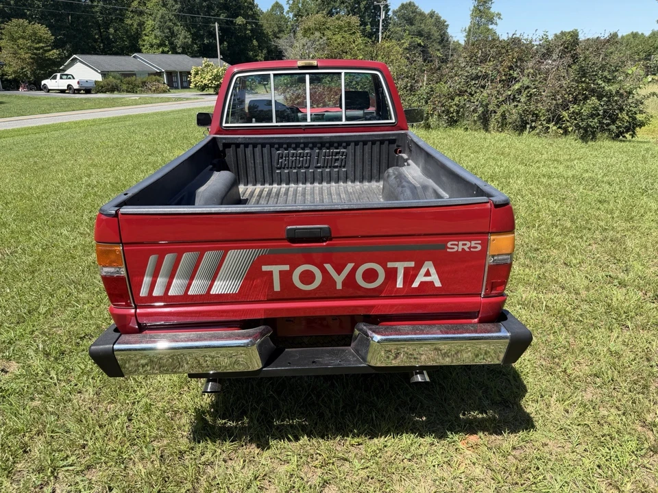 1988 Toyota Hilux 4th Gen - Image 4 of 24