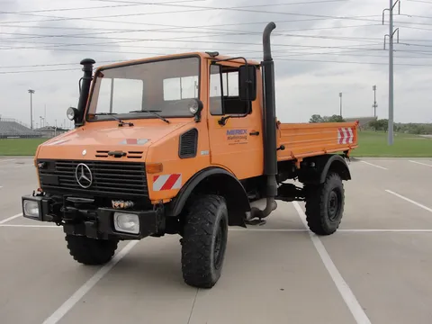 1988 Mercedes-Benz Unimog U1250