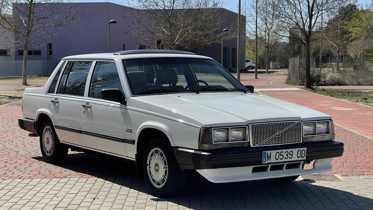1988 Volvo 740 - Image 10 of 31