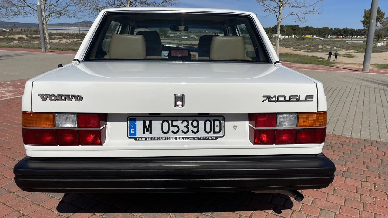 1988 Volvo 740 - Image 28 of 31