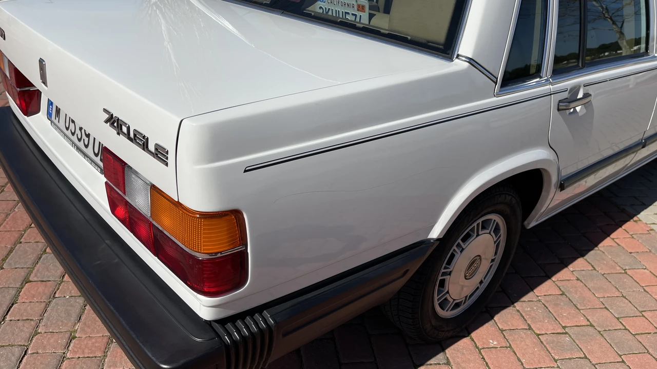 1988 Volvo 740 - Image 29 of 31