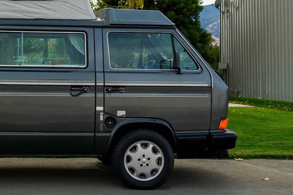 1988 Volkswagen Bay-Window Camper - Image 11 of 12