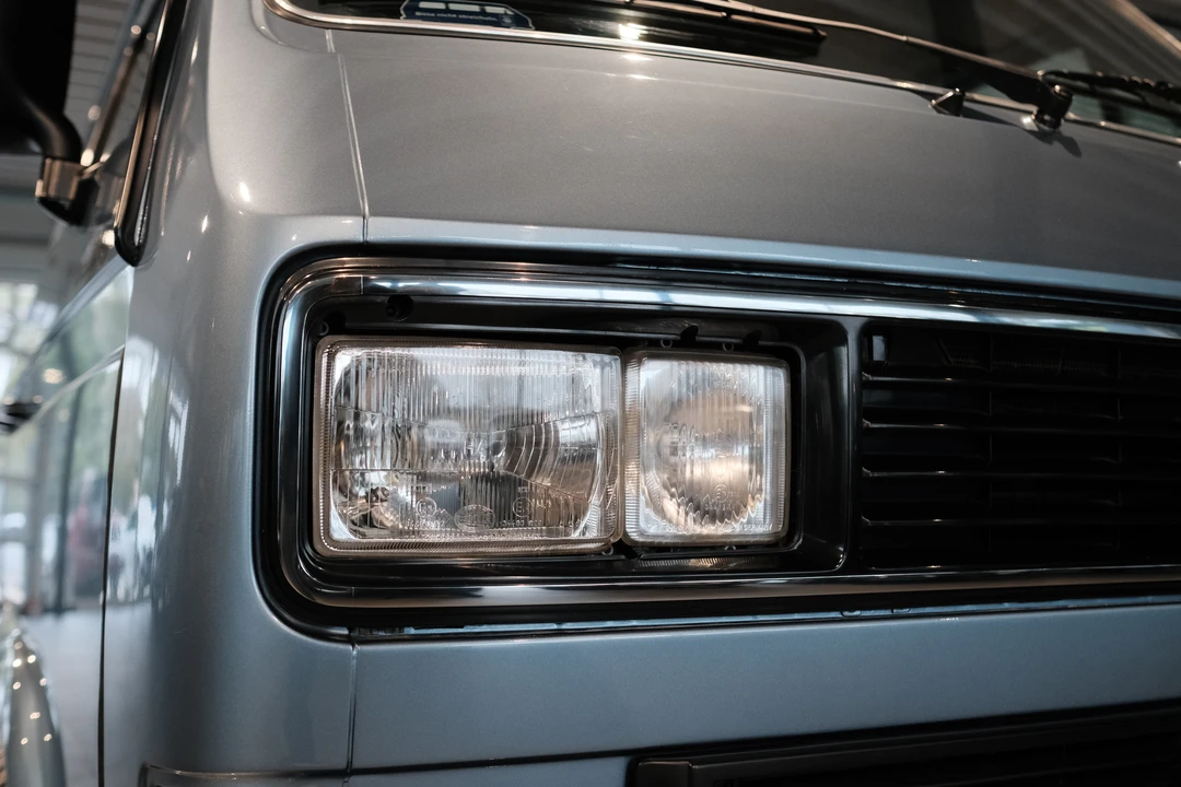 1988 Volkswagen Vanagon - Image 16 of 31
