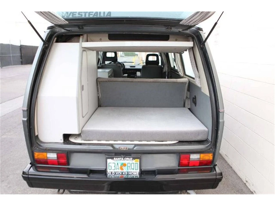 1988 Volkswagen Vanagon - Image 19 of 25