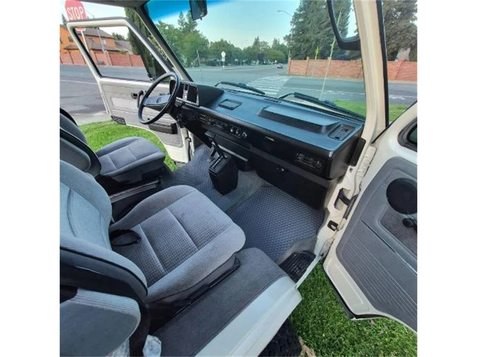 1988 Volkswagen Vanagon - Image 7 of 12