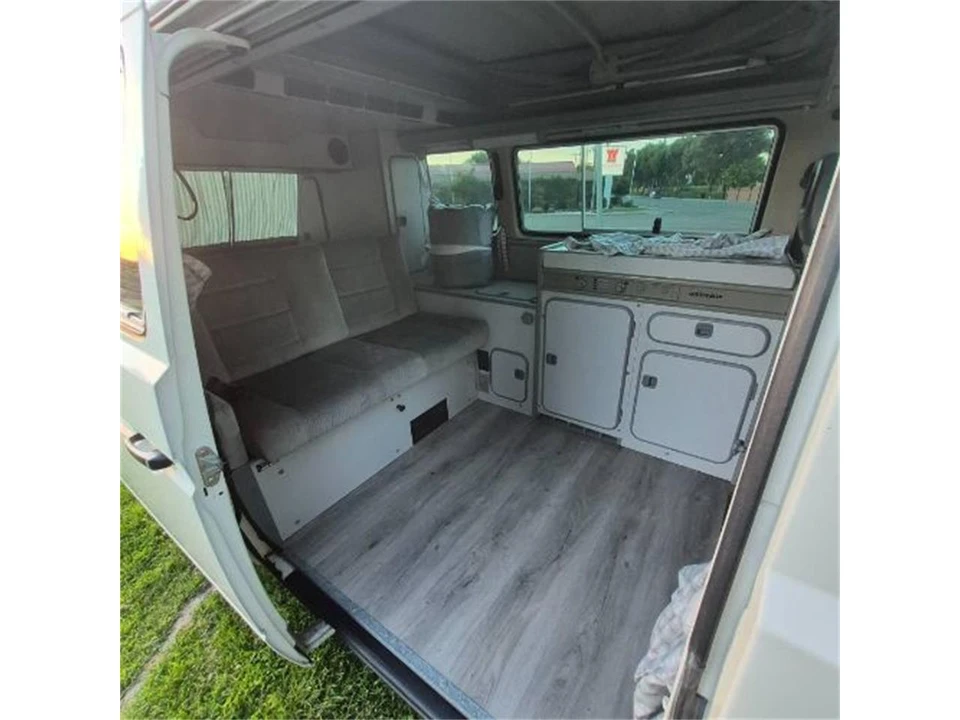 1988 Volkswagen Vanagon - Image 6 of 12