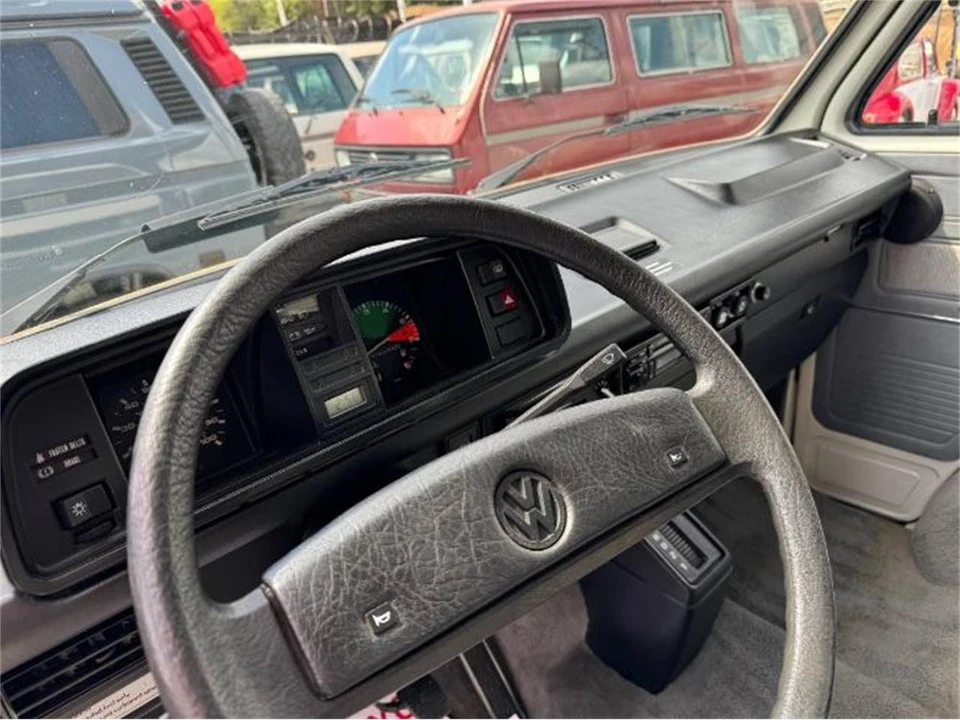 1988 Volkswagen Vanagon - Image 14 of 17
