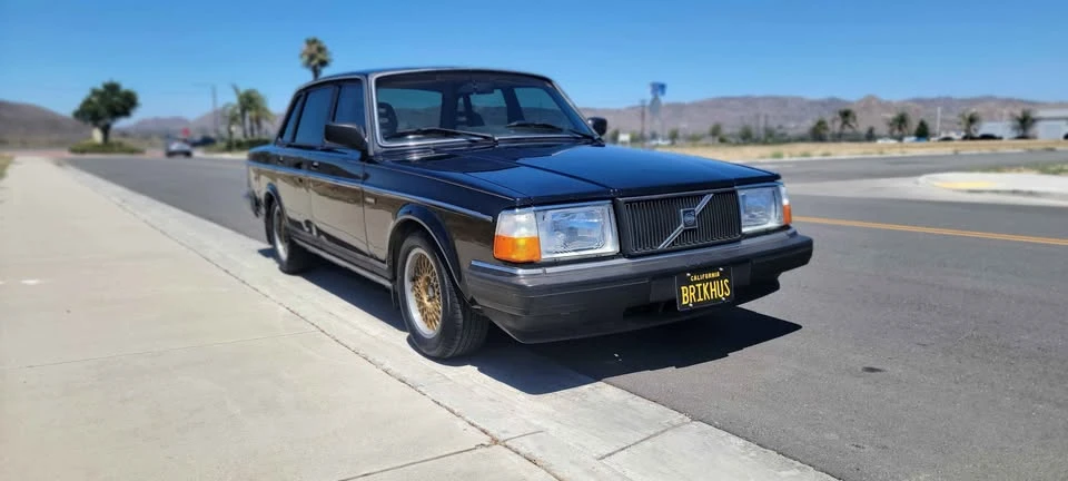 1988 Volvo 244 - Image 3 of 19