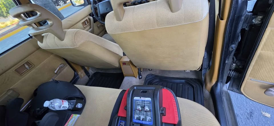 1988 Volvo 244 - Image 18 of 19