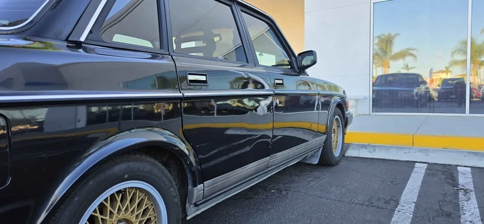 1988 Volvo 244 - Image 9 of 19