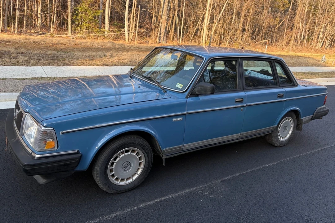 1988 Volvo 244 - Image 3 of 7