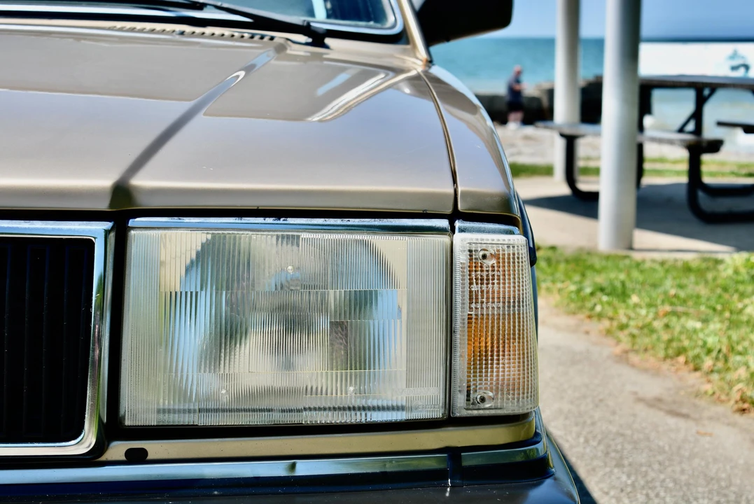 1988 Volvo 244 - Image 12 of 31