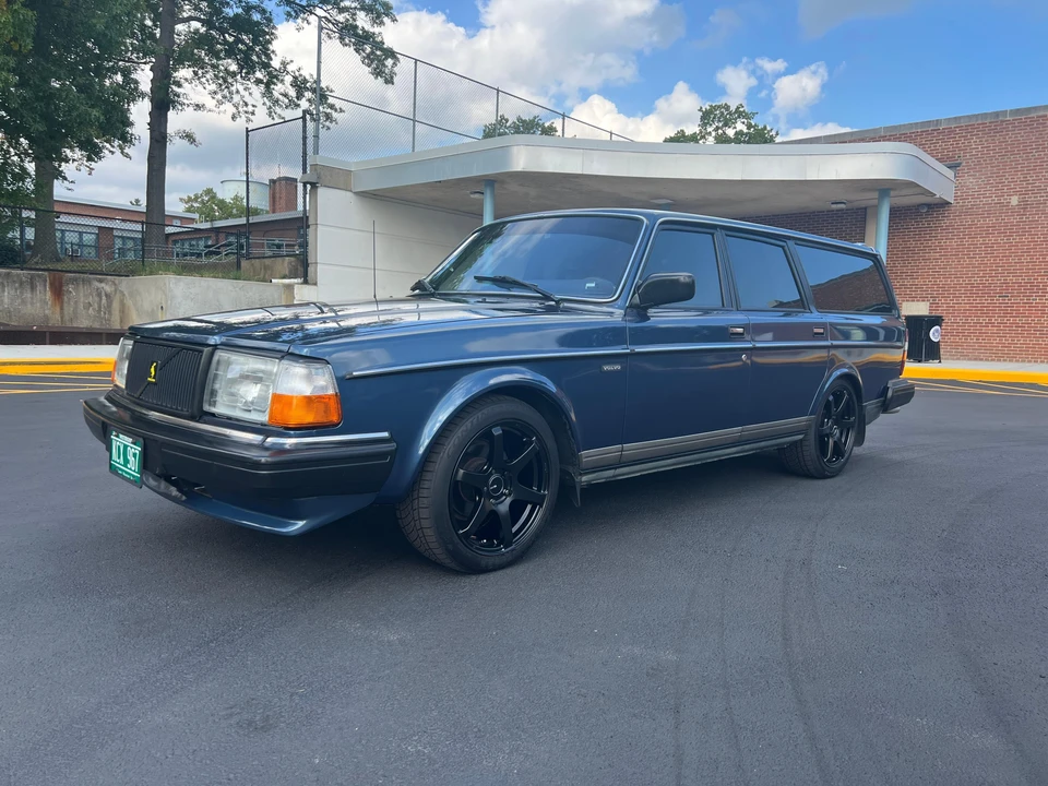 1988 Volvo 245 - Image 6 of 31