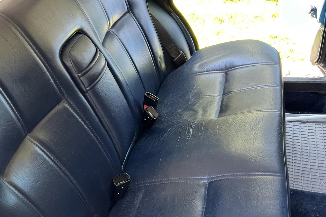 1988 Volvo 245 - Image 27 of 31