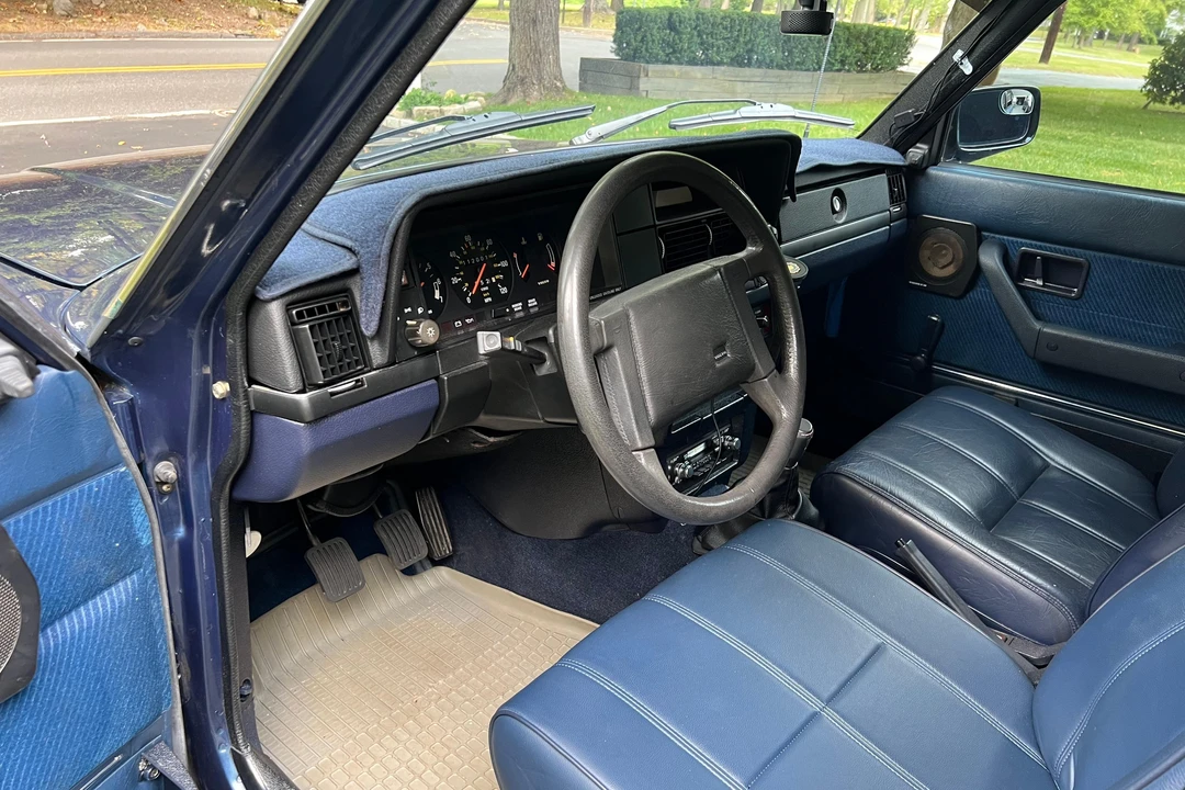 1988 Volvo 245 - Image 25 of 31
