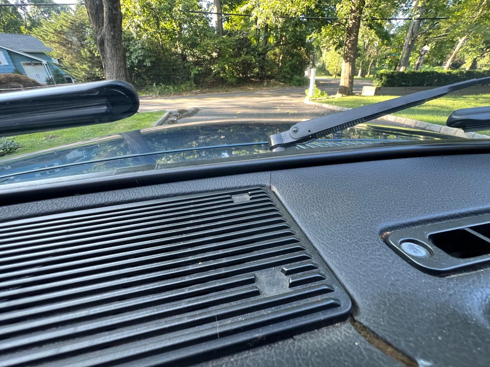 1988 Volvo 245 - Image 31 of 31