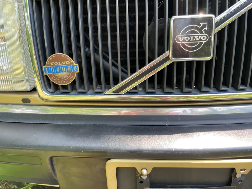 1988 Volvo 245 - Image 22 of 31