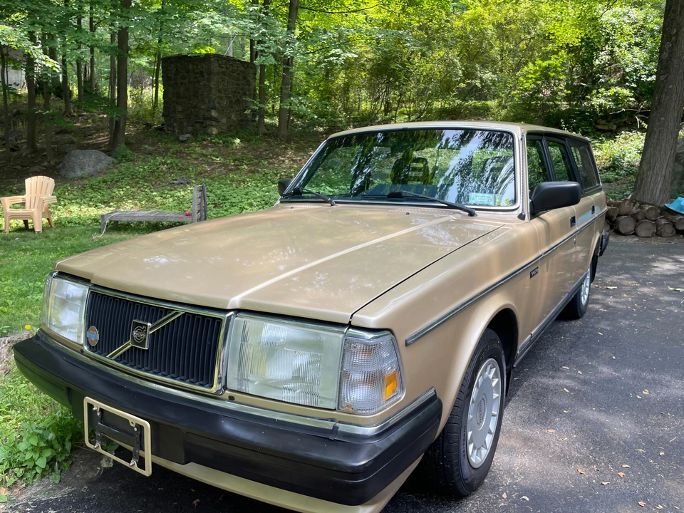 1988 Volvo 245 - Image 6 of 31