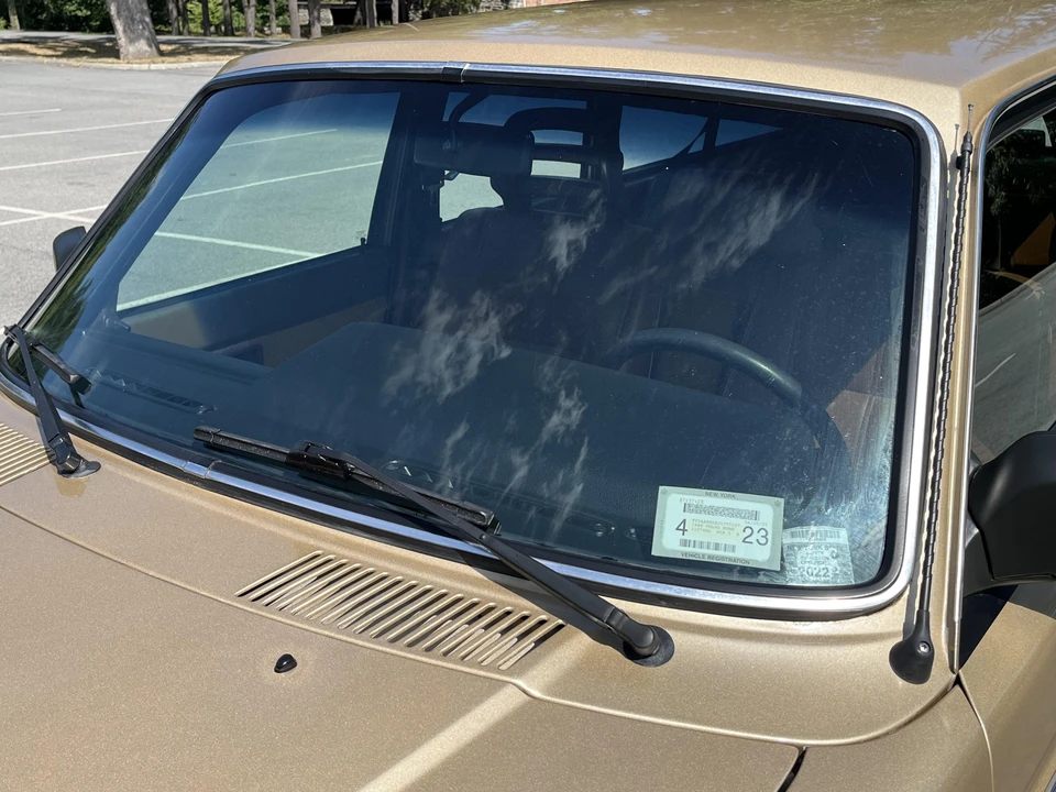 1988 Volvo 245 - Image 27 of 31
