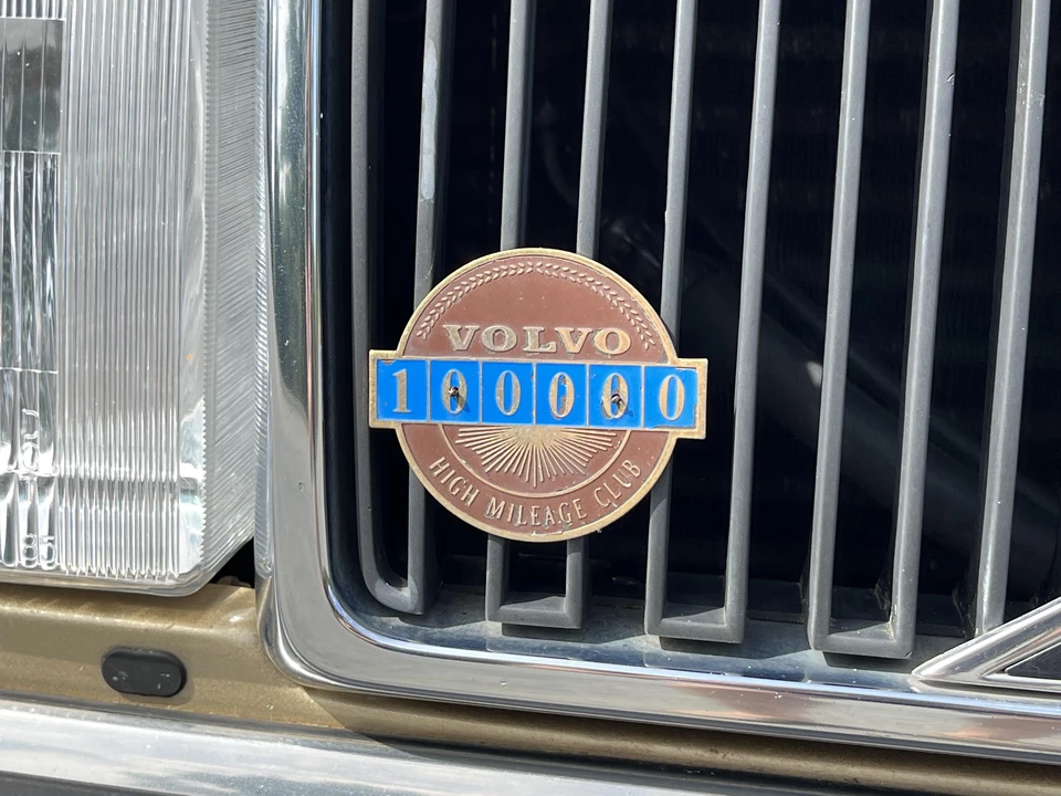 1988 Volvo 245 - Image 23 of 31