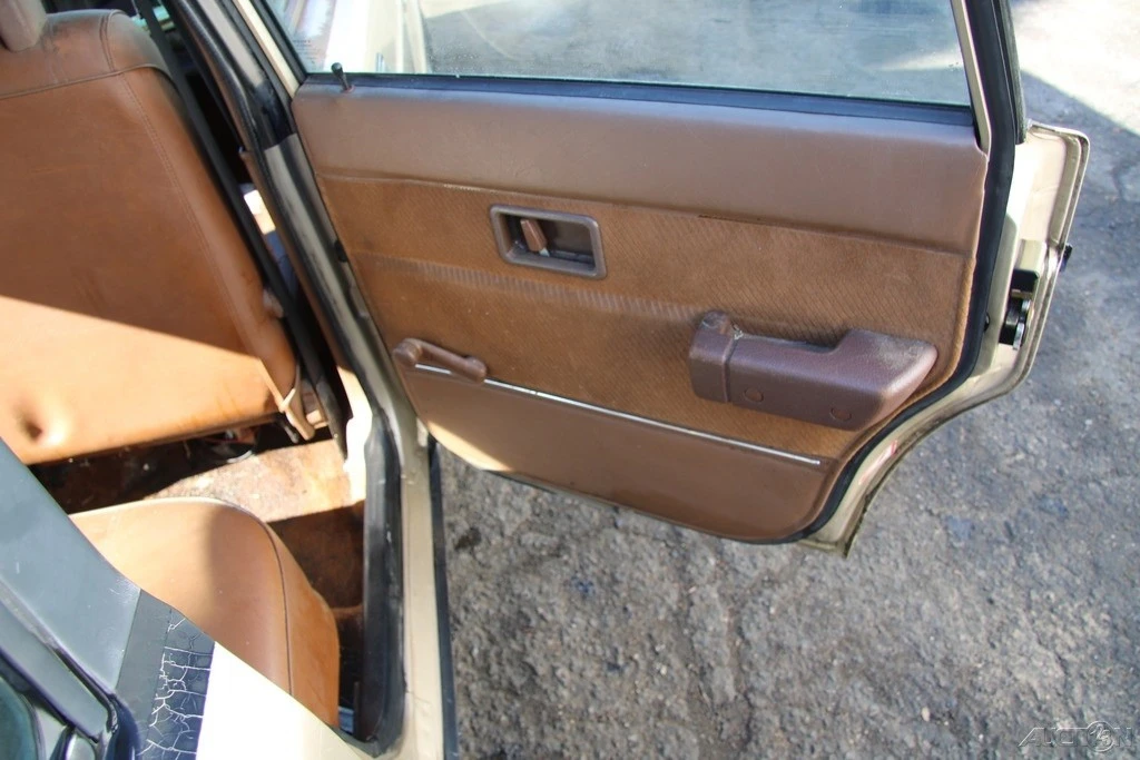 1988 Volvo 244 - Image 20 of 21