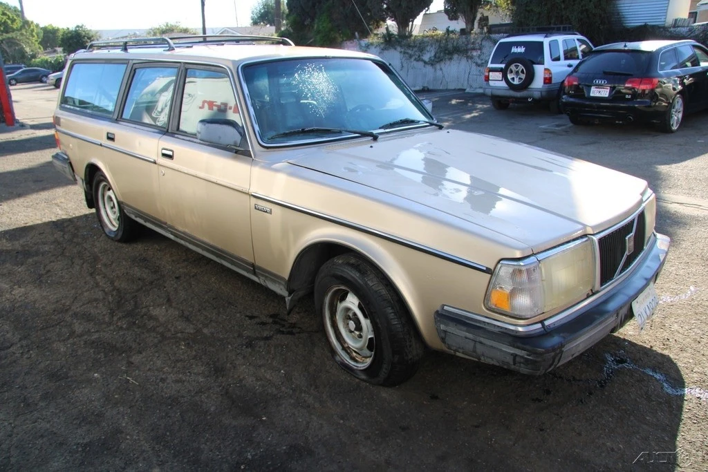 1988 Volvo 244 - Image 7 of 21