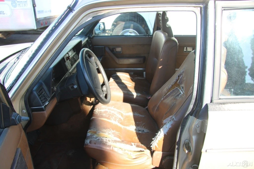 1988 Volvo 244 - Image 11 of 21