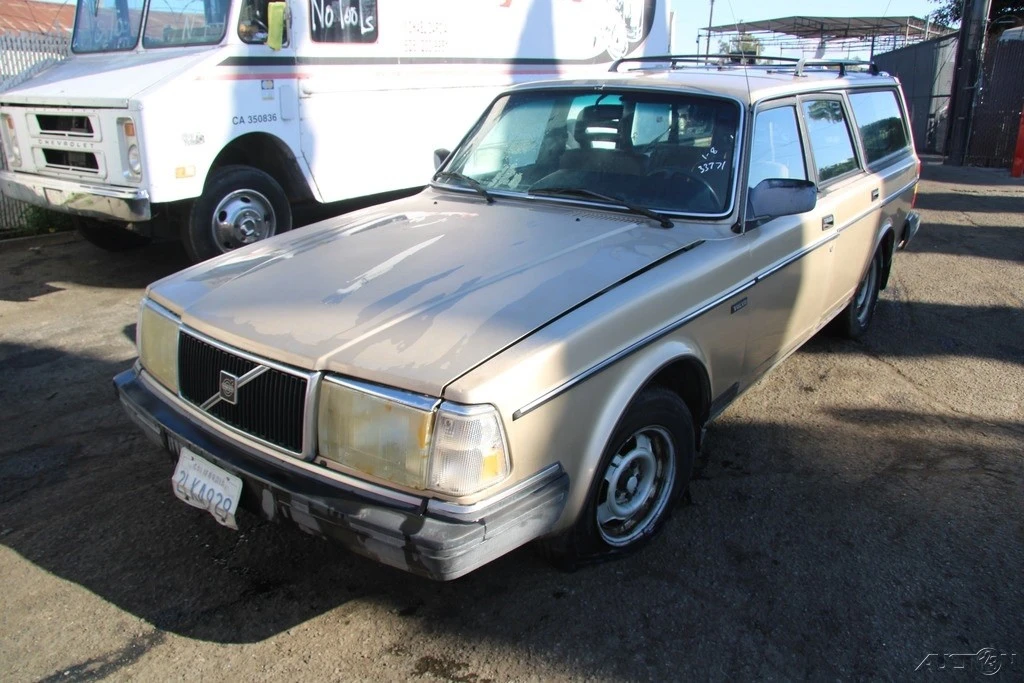 1988 Volvo 244 - Image 2 of 21