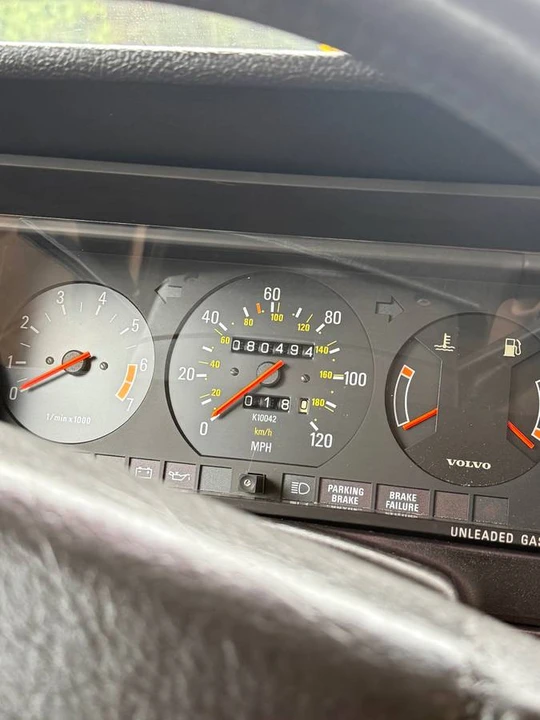 1988 Volvo 244 - Image 13 of 20