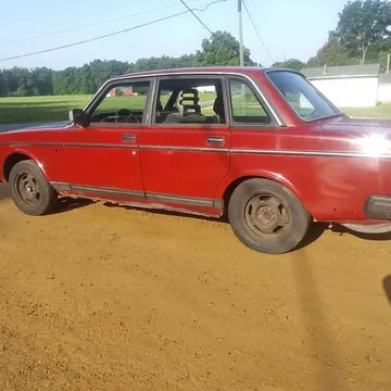 1988 Volvo 240 GL Sedan 4D