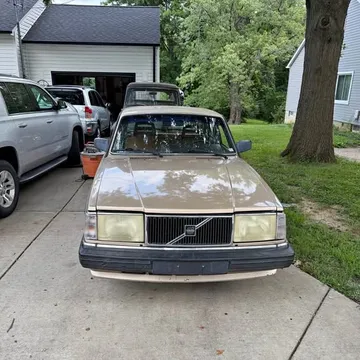 1988 Volvo 240 GL Sedan