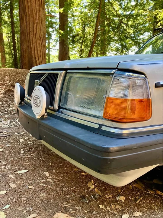 1988 Volvo 244 - Image 7 of 12