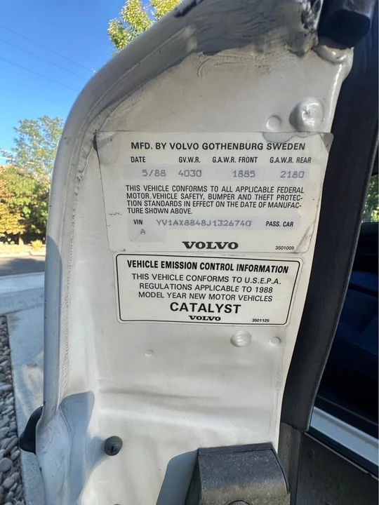 1988 Volvo 244 - Image 13 of 19
