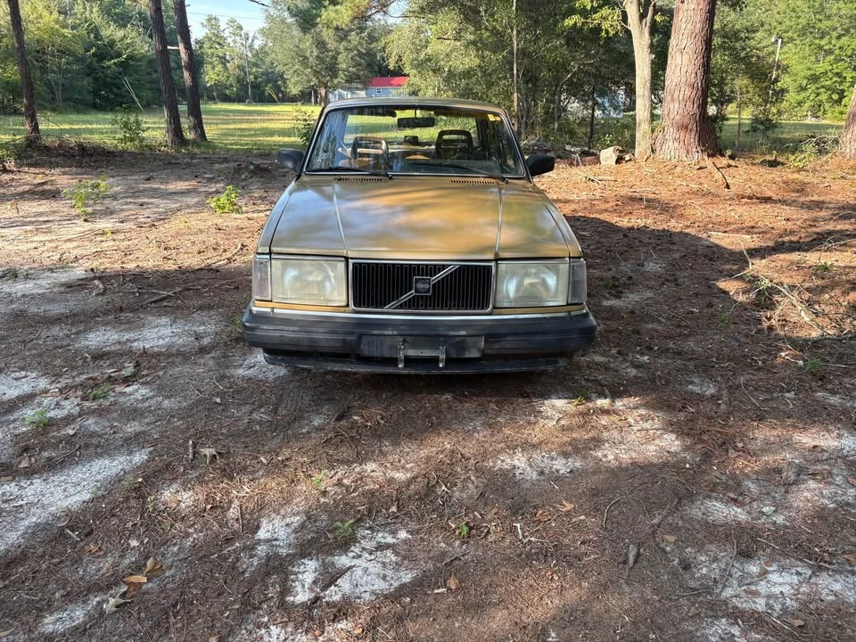 1988 Volvo 244 - Image 2 of 6