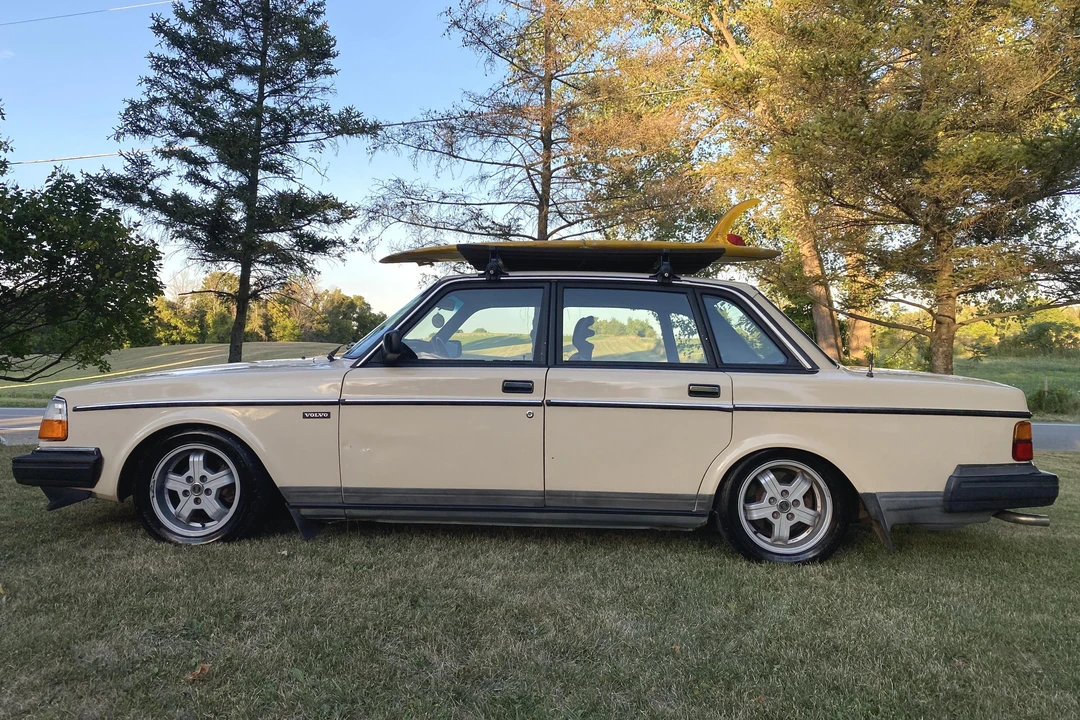 1988 Volvo 244 - Image 3 of 31