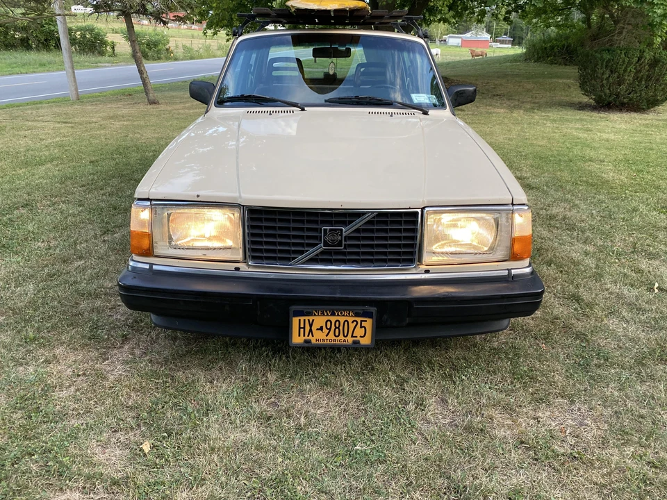 1988 Volvo 244 - Image 28 of 31