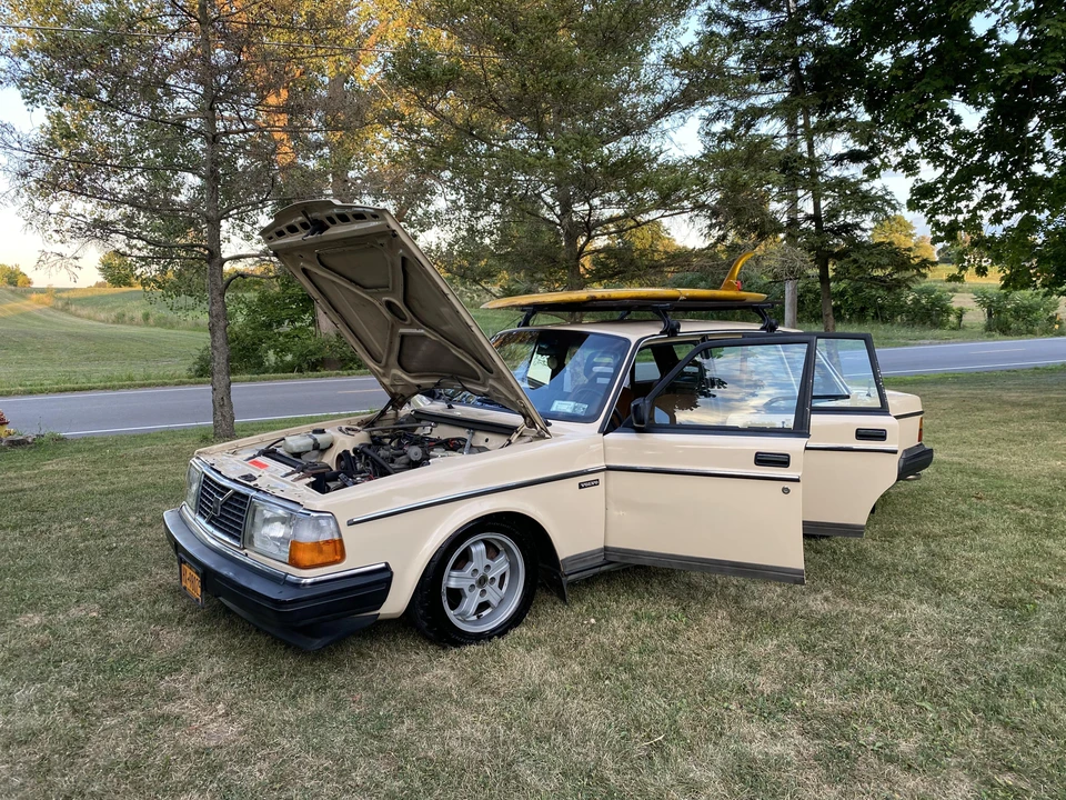 1988 Volvo 244 - Image 30 of 31