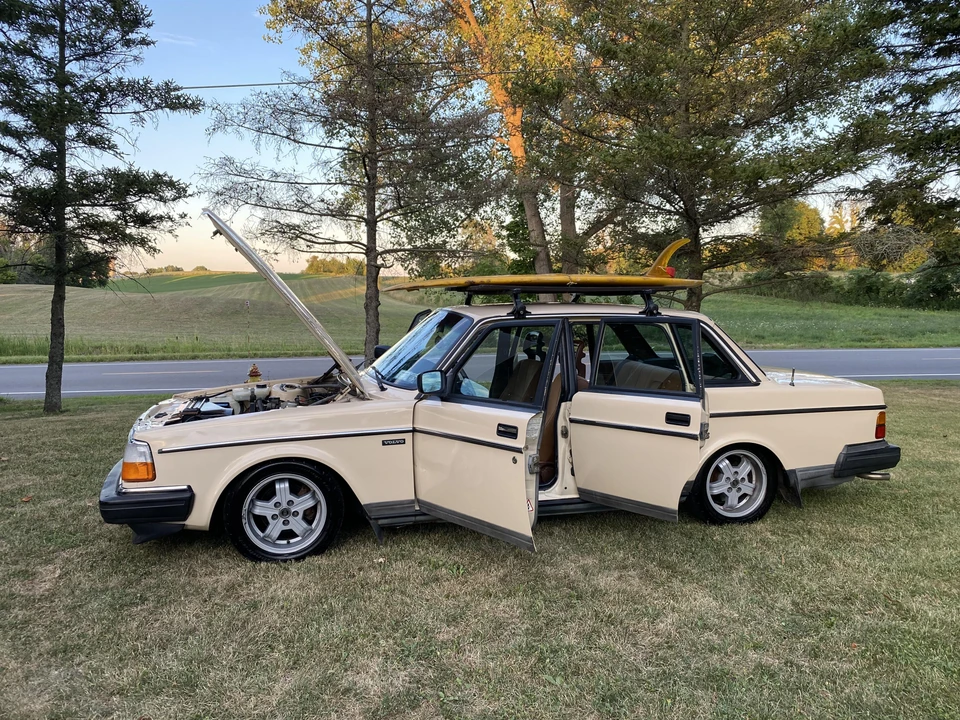 1988 Volvo 244 - Image 31 of 31