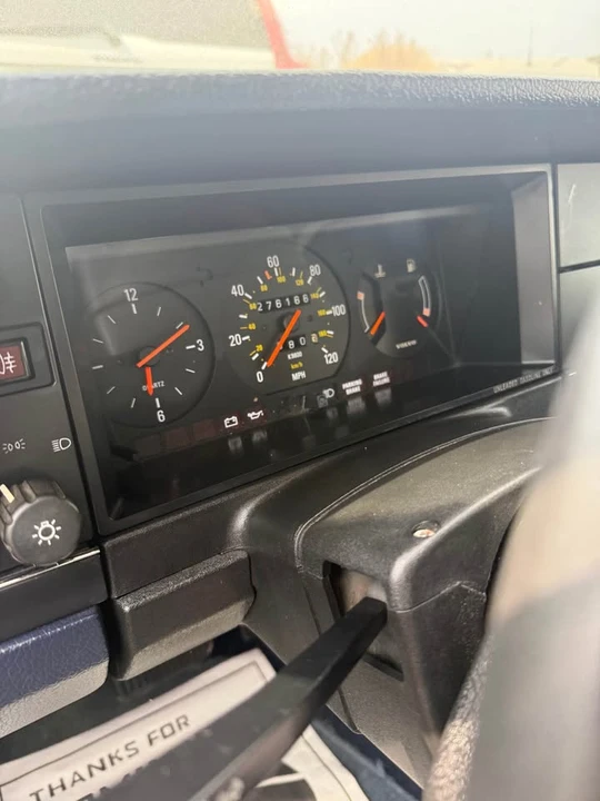 1988 Volvo 245 - Image 8 of 8
