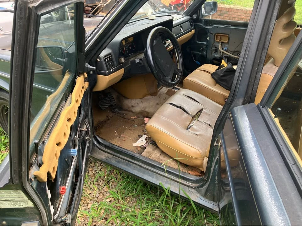 1988 Volvo 245 - Image 3 of 6
