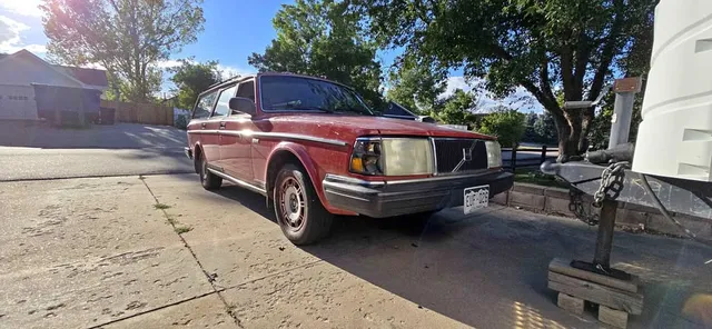 1988 Volvo 240 Wagon 4D