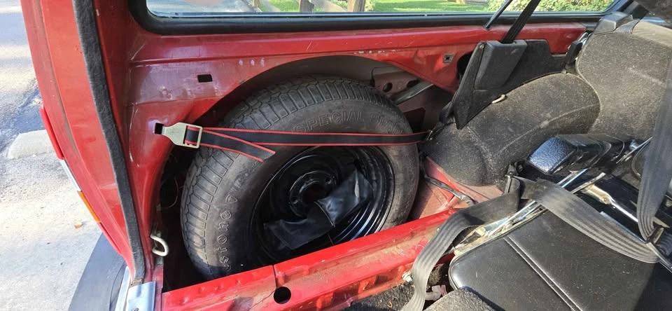 1988 Volvo 245 - Image 10 of 19