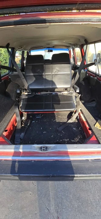 1988 Volvo 245 - Image 11 of 19