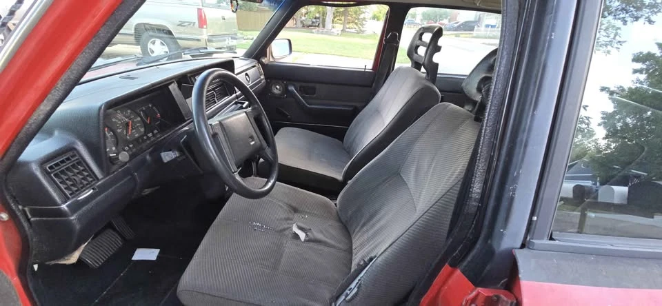 1988 Volvo 245 - Image 6 of 19