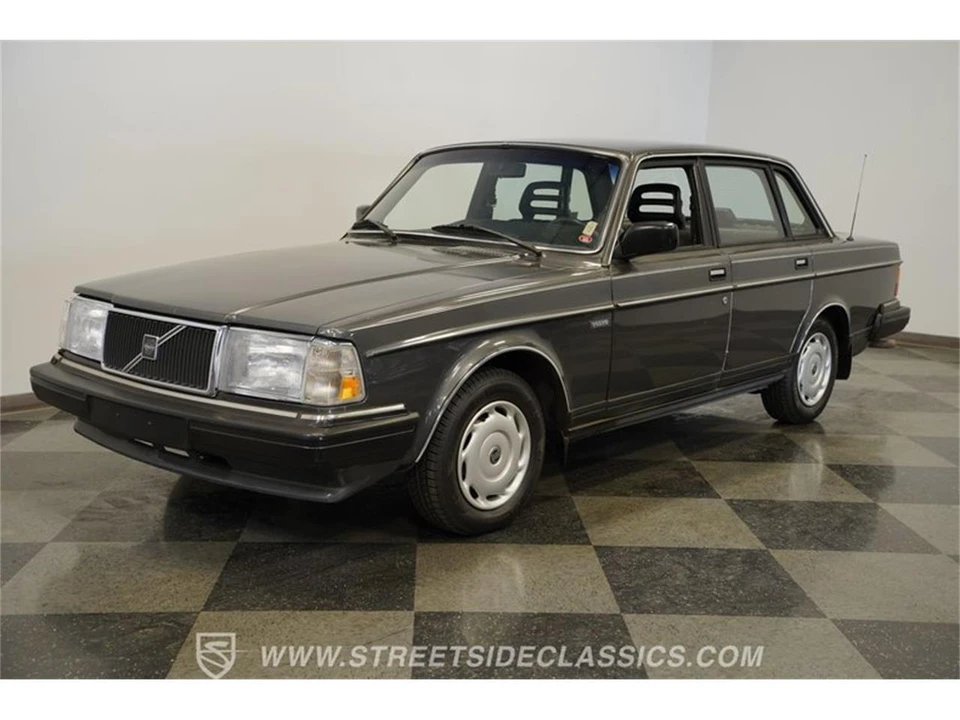 1988 Volvo 244 - Image 6 of 31