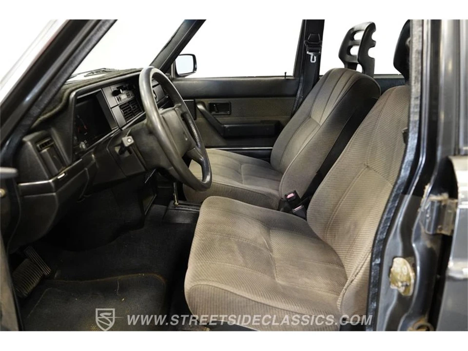 1988 Volvo 244 - Image 3 of 31