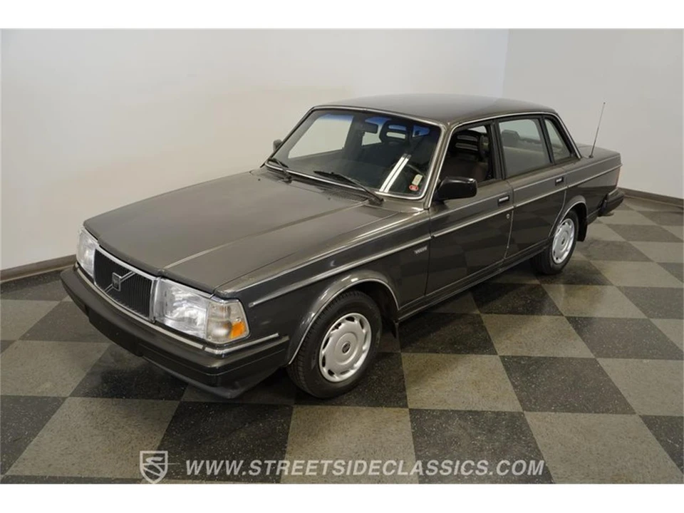 1988 Volvo 244 - Image 20 of 31