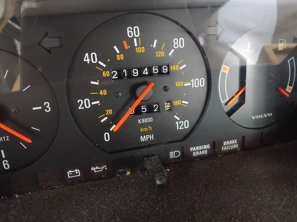 1988 Volvo 200 Series - Image 5 of 21