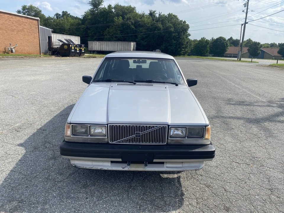 1988 Volvo 740 - Image 2 of 31